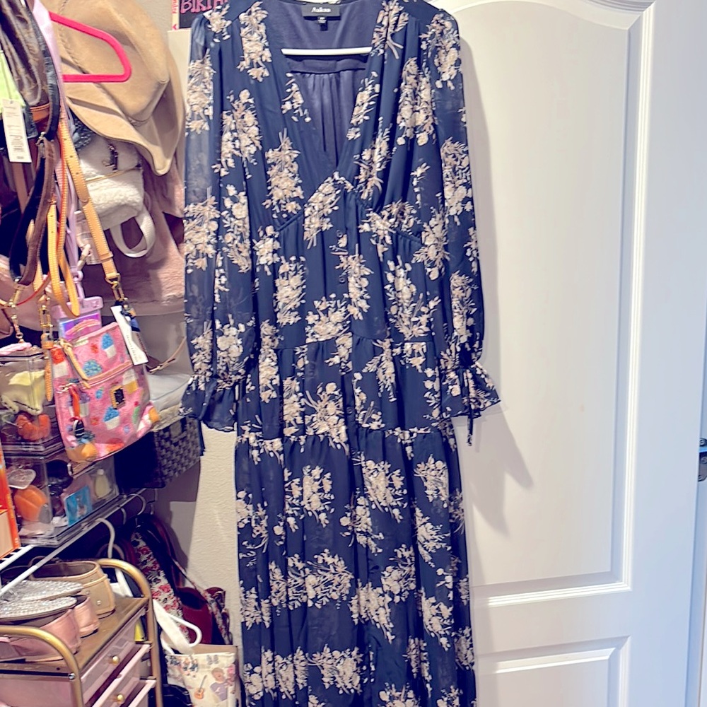 Aakaa floral maxi dress- size M